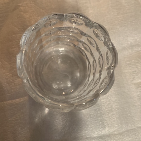 Snowflake design candle decor holder - Picture 2 of 5